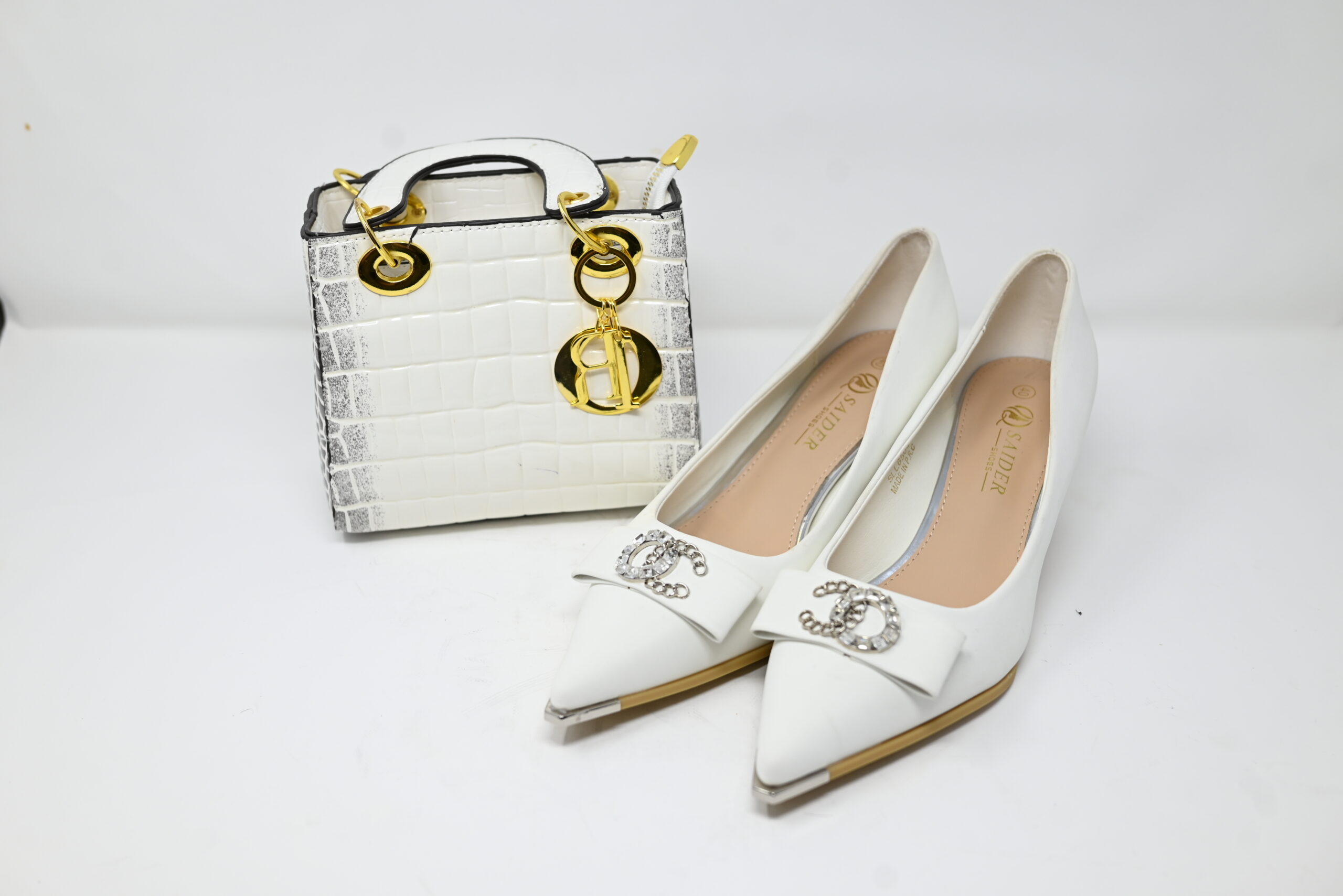 Timeless White Elegance Set