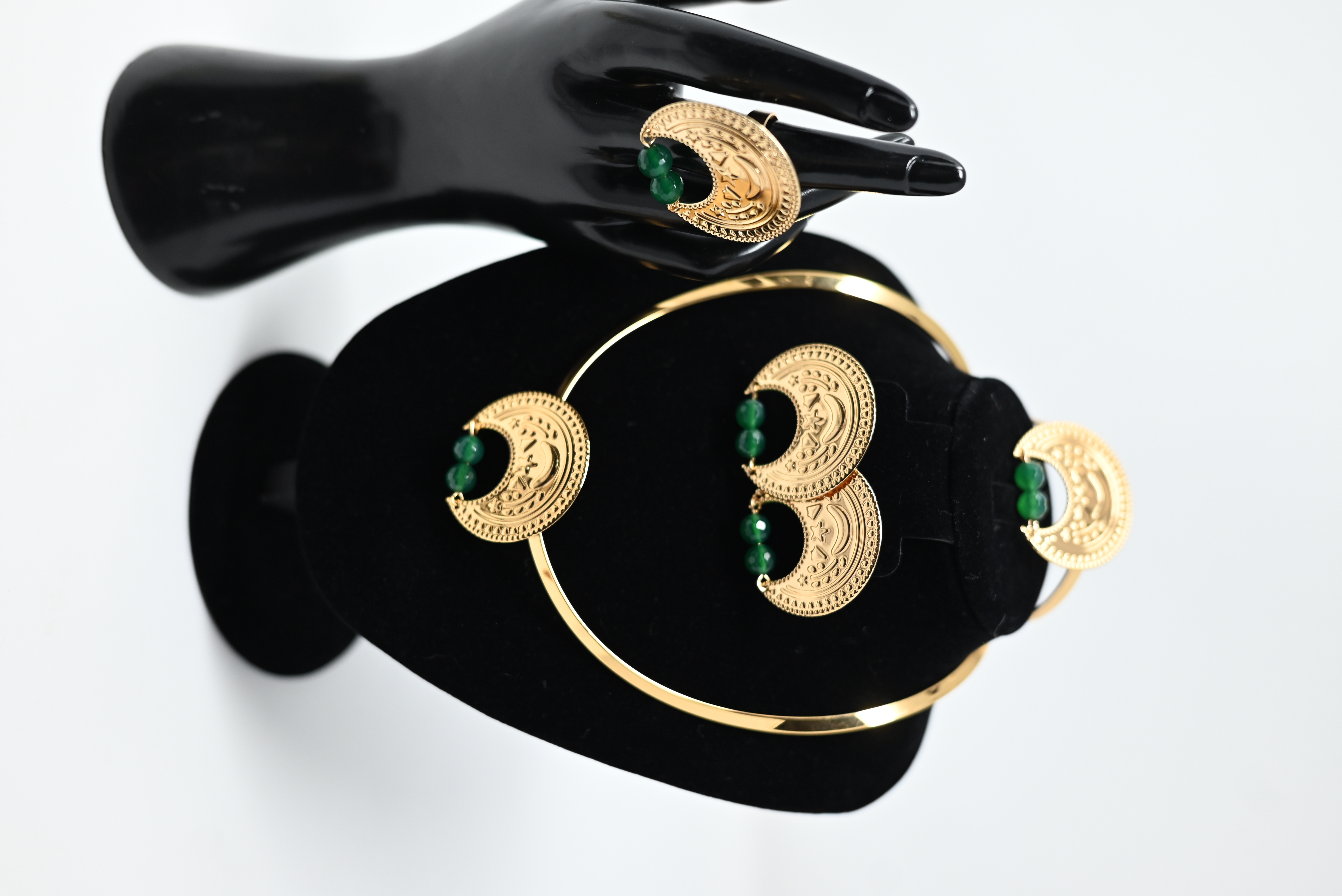 Emerald Eclipse Jewelry Set